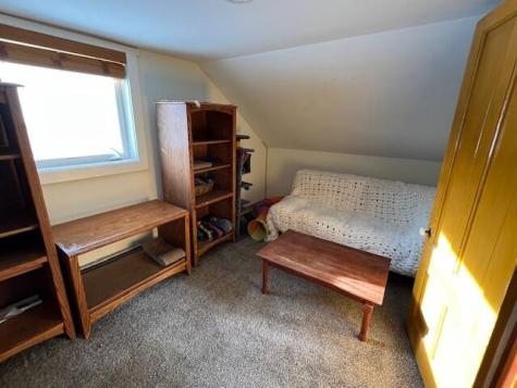 662 Temple Road Farmington ME 04938