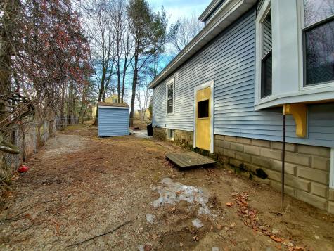 402 Court Street Auburn ME 04210