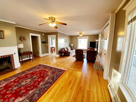 402 Court Street Auburn ME 04210