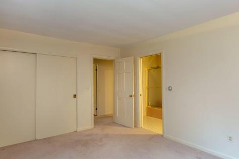 2814 Hotel Road Auburn ME 04210