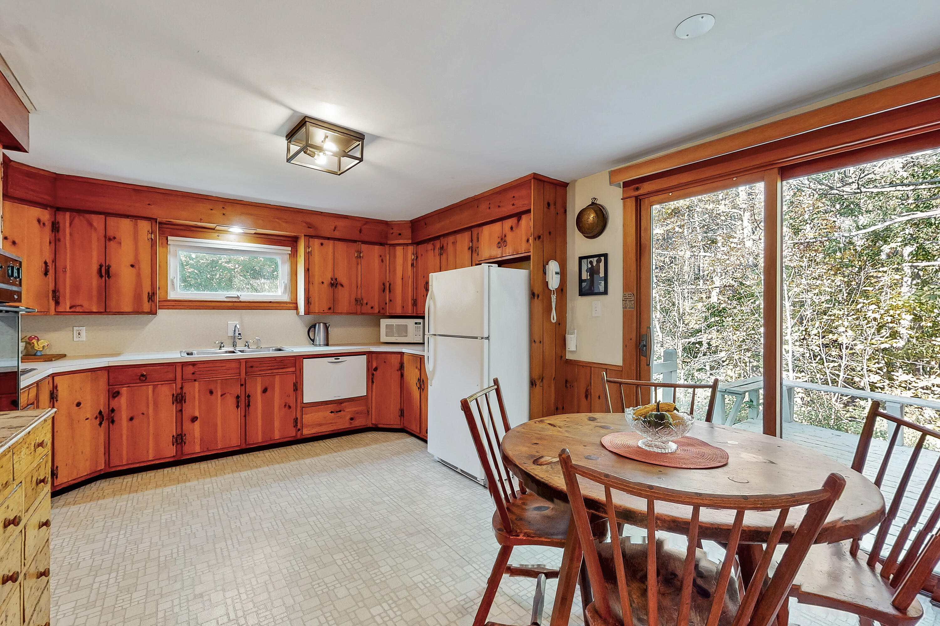 137 Bow Street Freeport ME 04032