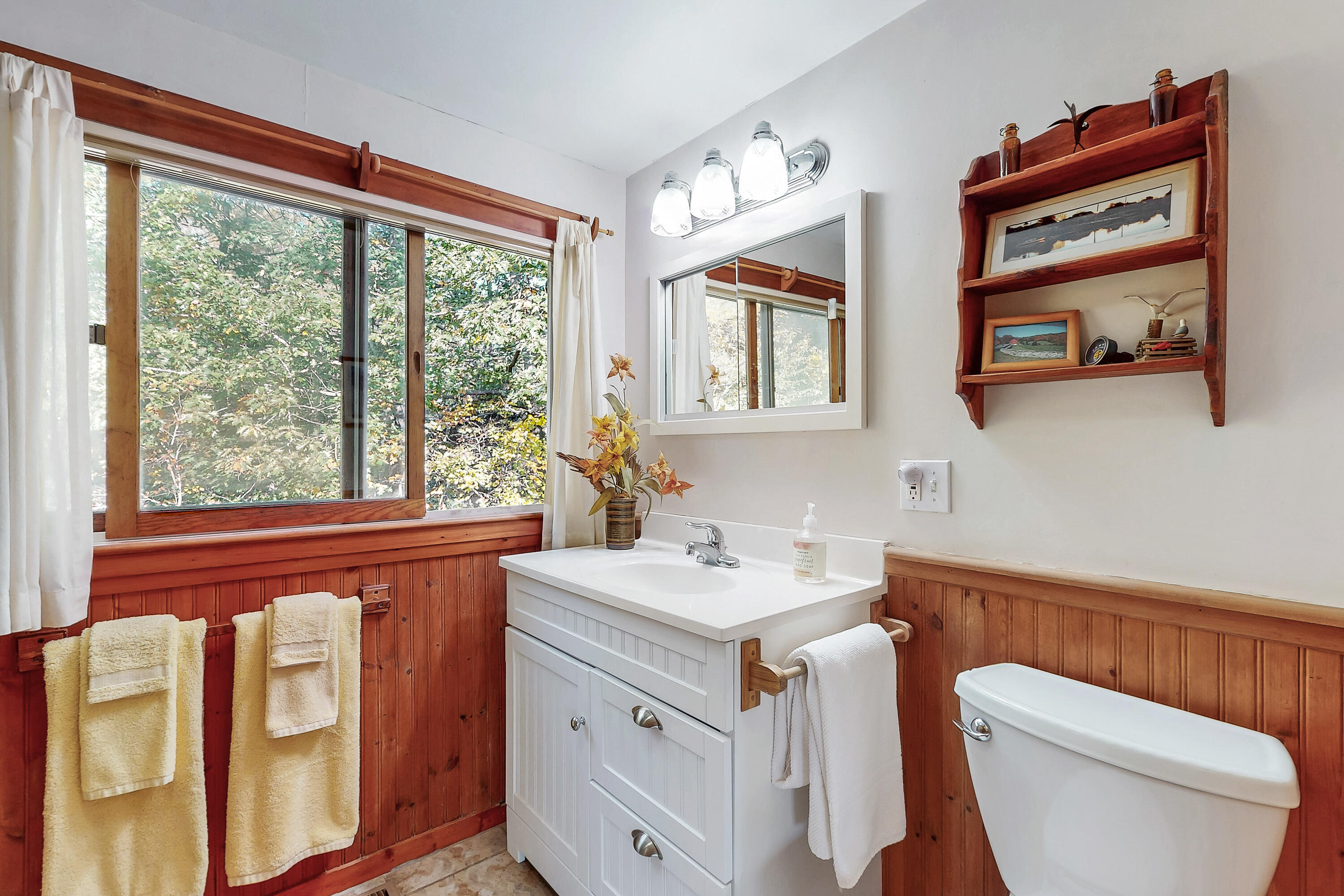 137 Bow Street Freeport ME 04032
