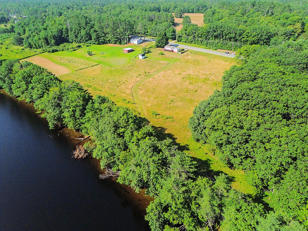 1072 Waterville Road Skowhegan ME 04976