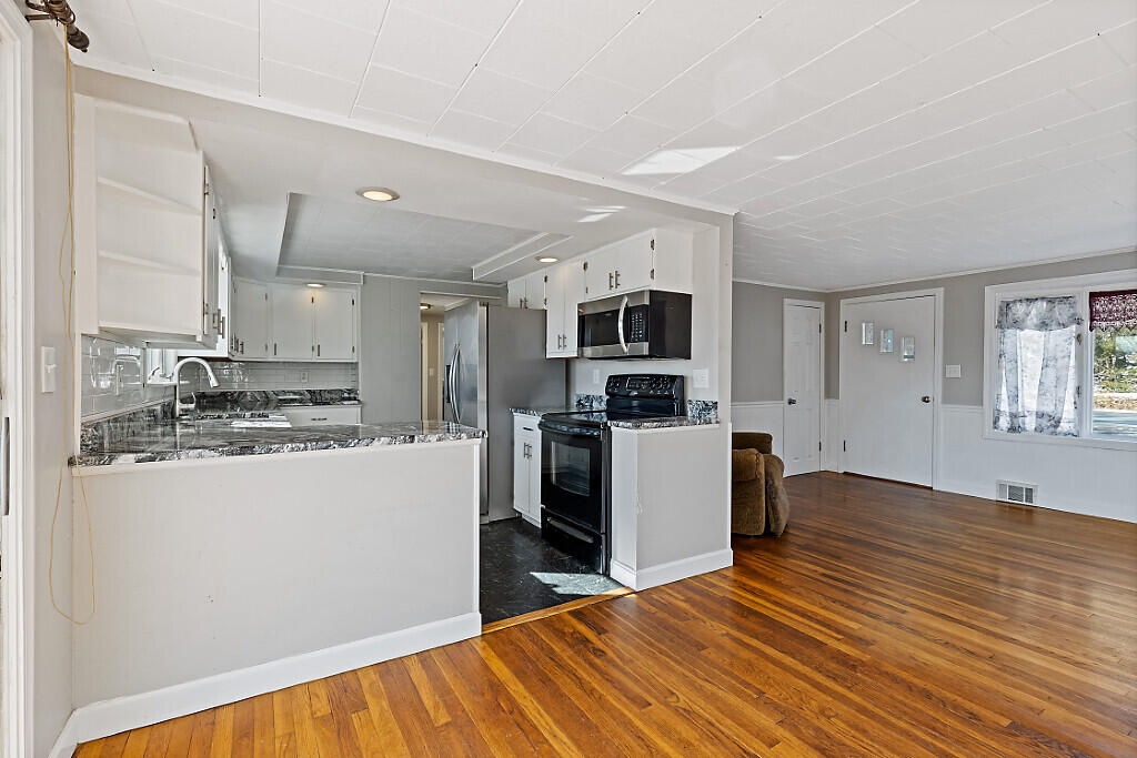 1072 Waterville Road Skowhegan ME 04976