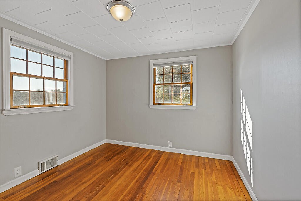 1072 Waterville Road Skowhegan ME 04976