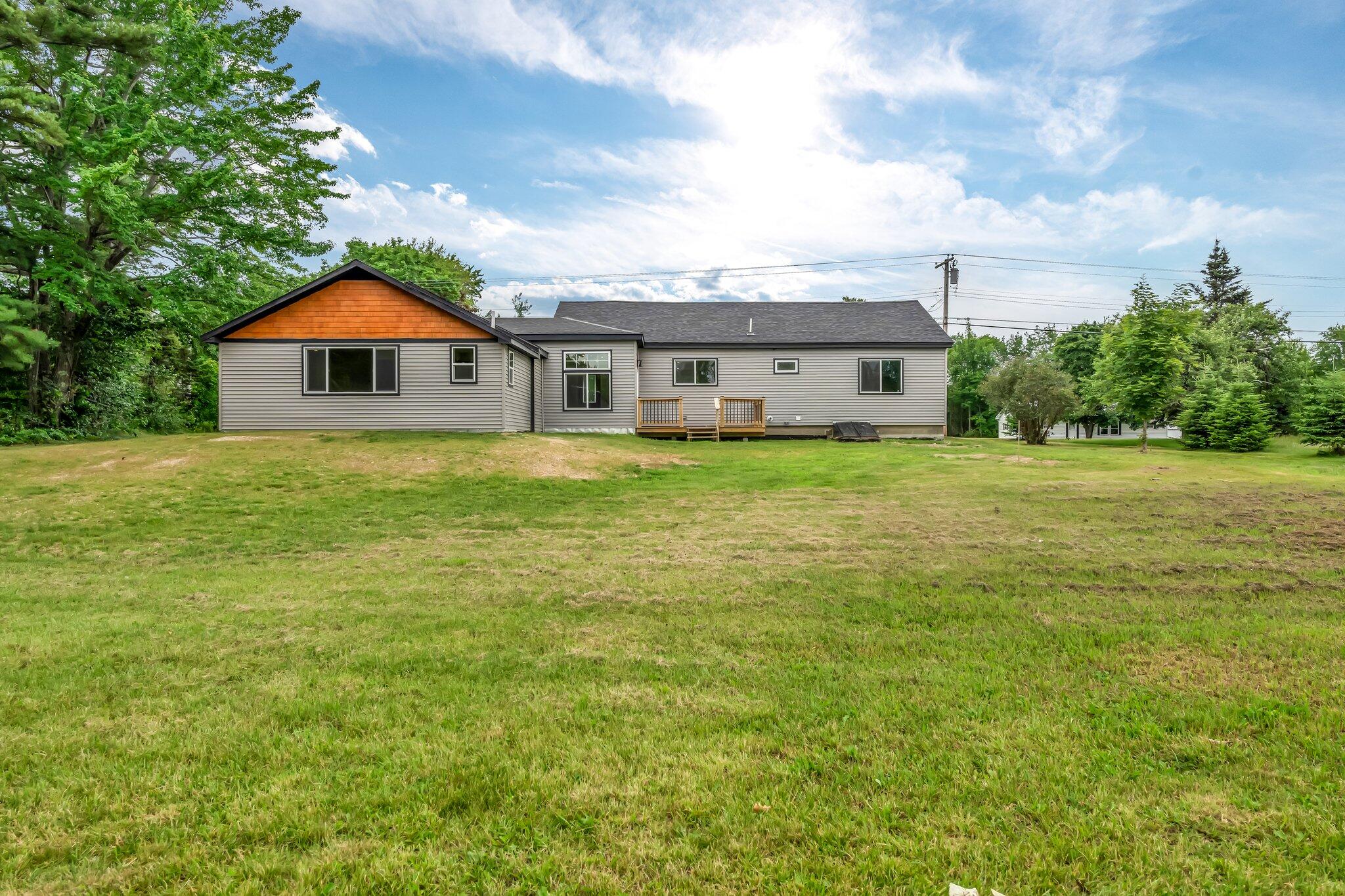 985 Main Road Eddington ME 04428