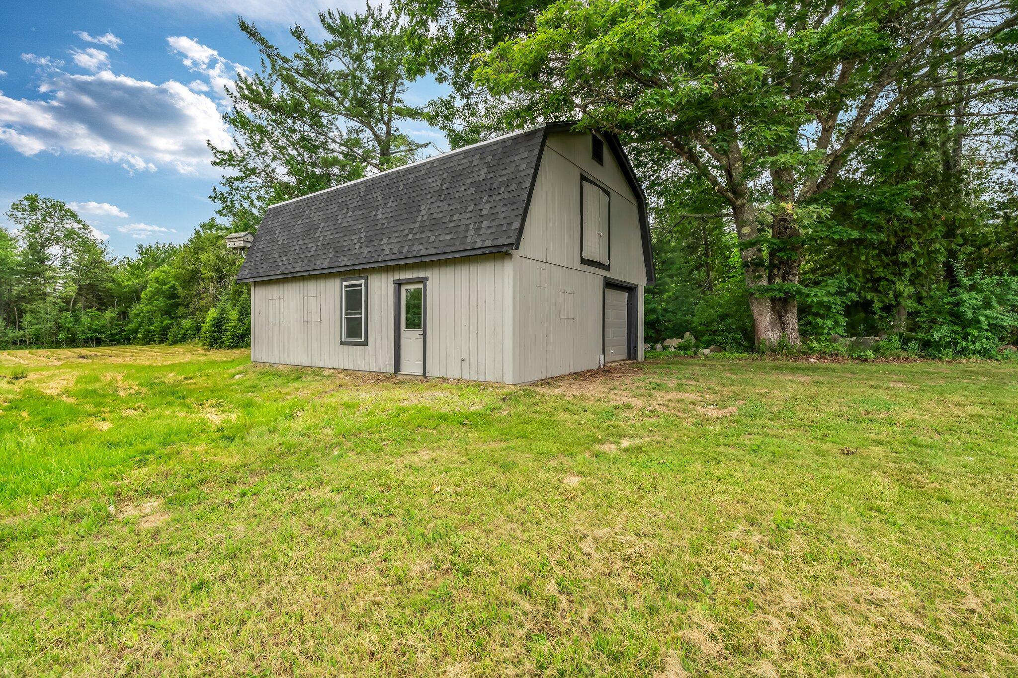 985 Main Road Eddington ME 04428