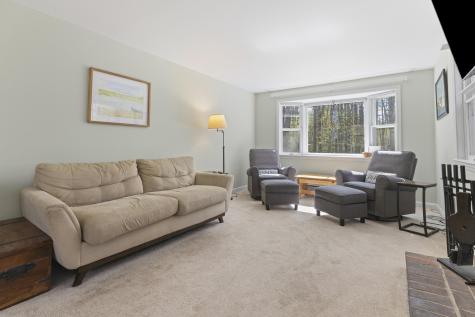 17 Glenndale Circle Scarborough ME 04074