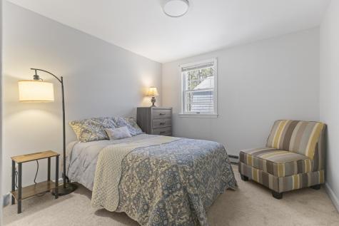 17 Glenndale Circle Scarborough ME 04074