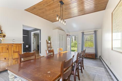 17 Glenndale Circle Scarborough ME 04074
