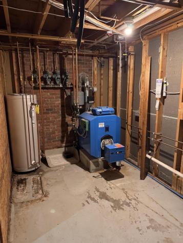 88 Cove Road Auburn ME 04210