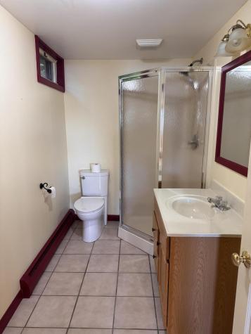 88 Cove Road Auburn ME 04210