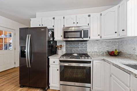 675 River Road Leeds ME 04263