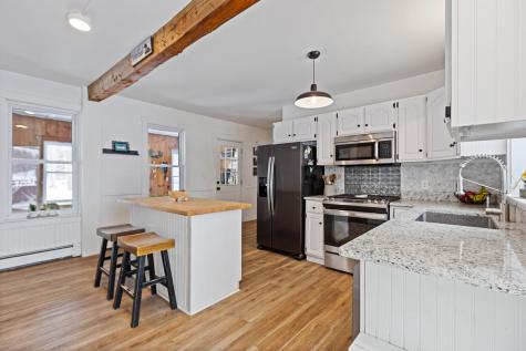 675 River Road Leeds ME 04263