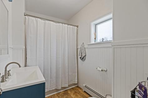 675 River Road Leeds ME 04263