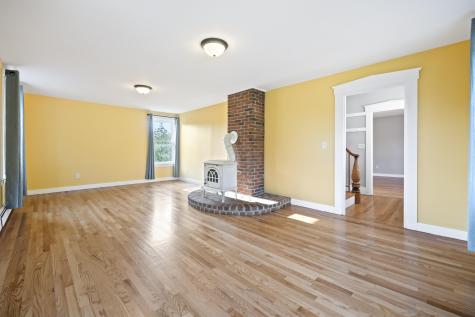 675 River Road Leeds ME 04263