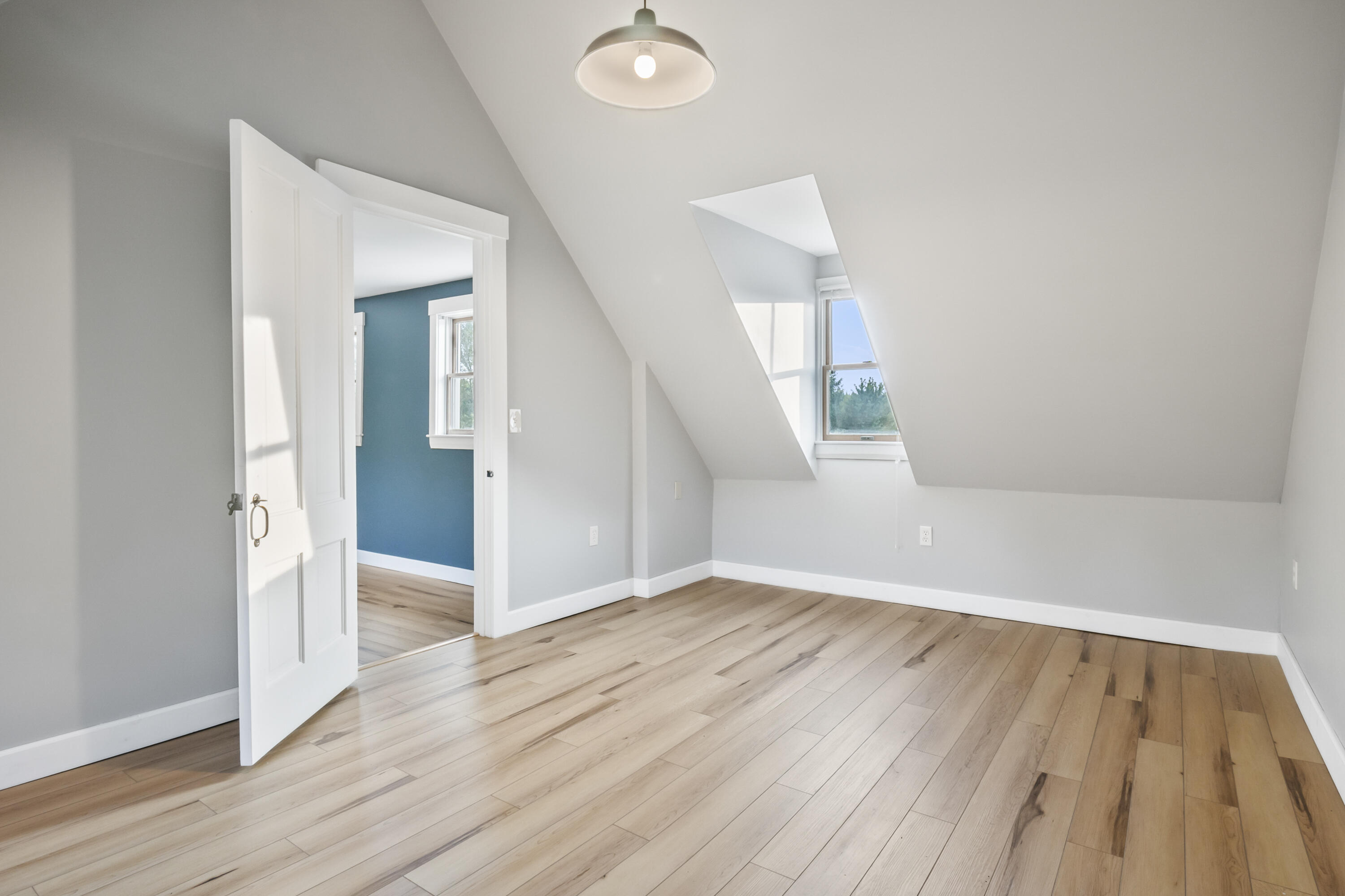 675 River Road Leeds ME 04263