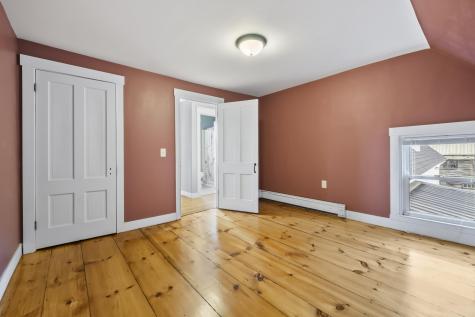 675 River Road Leeds ME 04263