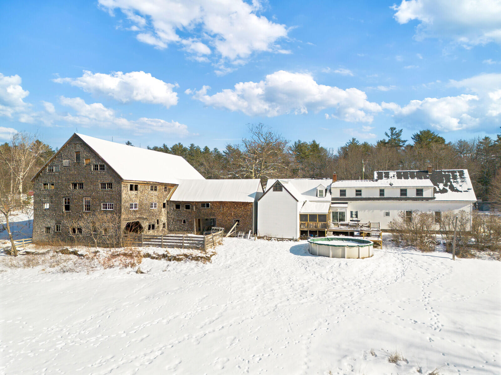 675 River Road Leeds ME 04263