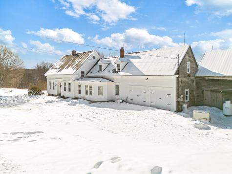 675 River Road Leeds ME 04263