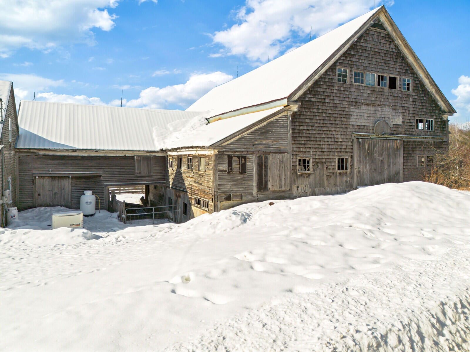 675 River Road Leeds ME 04263