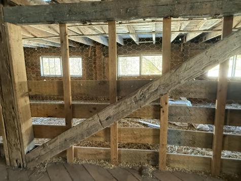 675 River Road Leeds ME 04263