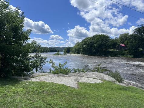 675 River Road Leeds ME 04263