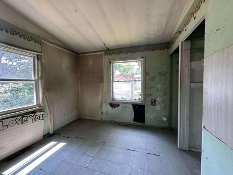 4 Campbell Street Augusta ME 04330