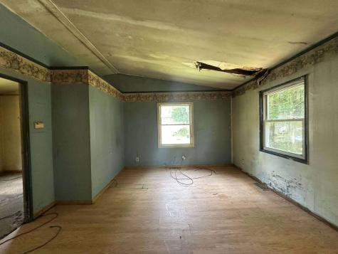 4 Campbell Street Augusta ME 04330