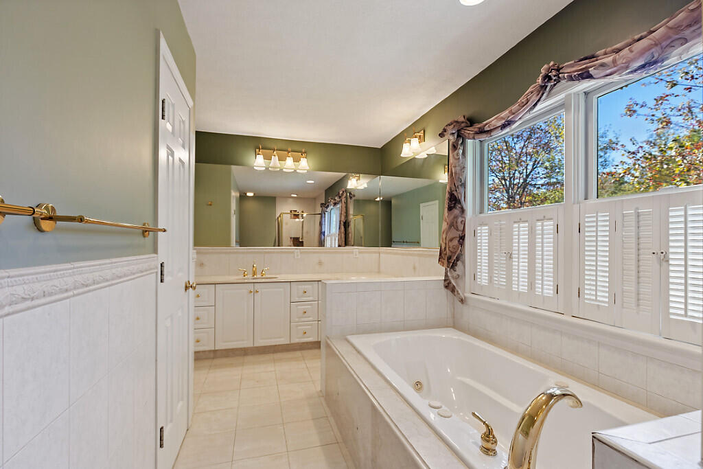 9 Evergreen Farms Road Scarborough ME 04074