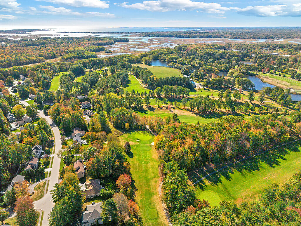 9 Evergreen Farms Road Scarborough ME 04074