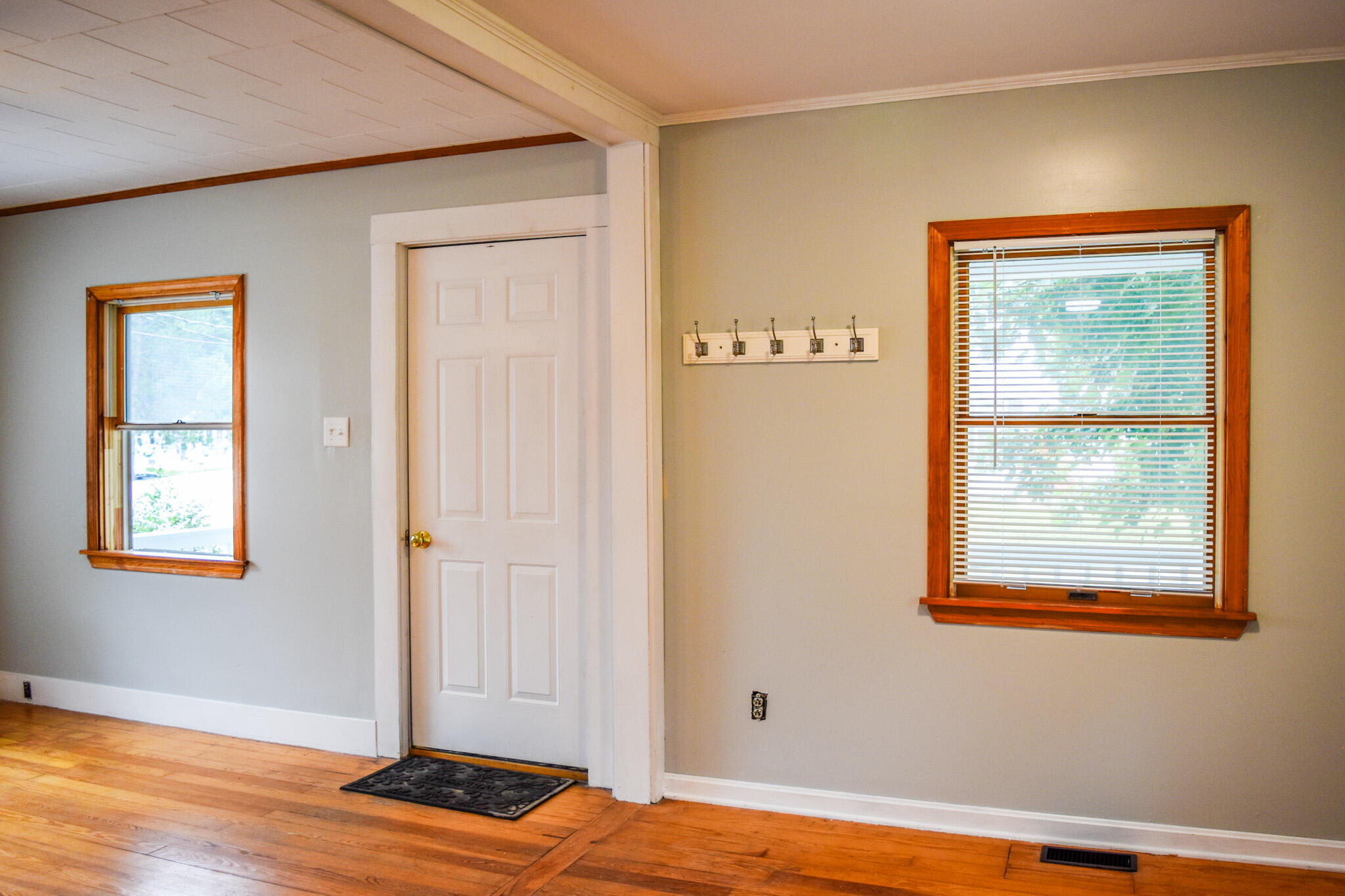 15 Hillcrest Street Augusta ME 04330