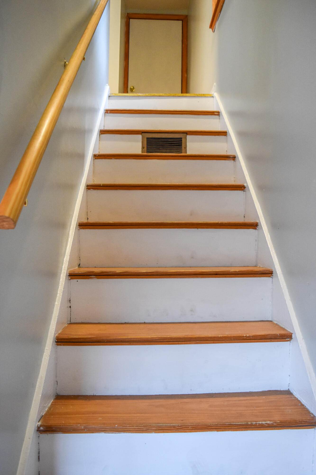 15 Hillcrest Street Augusta ME 04330
