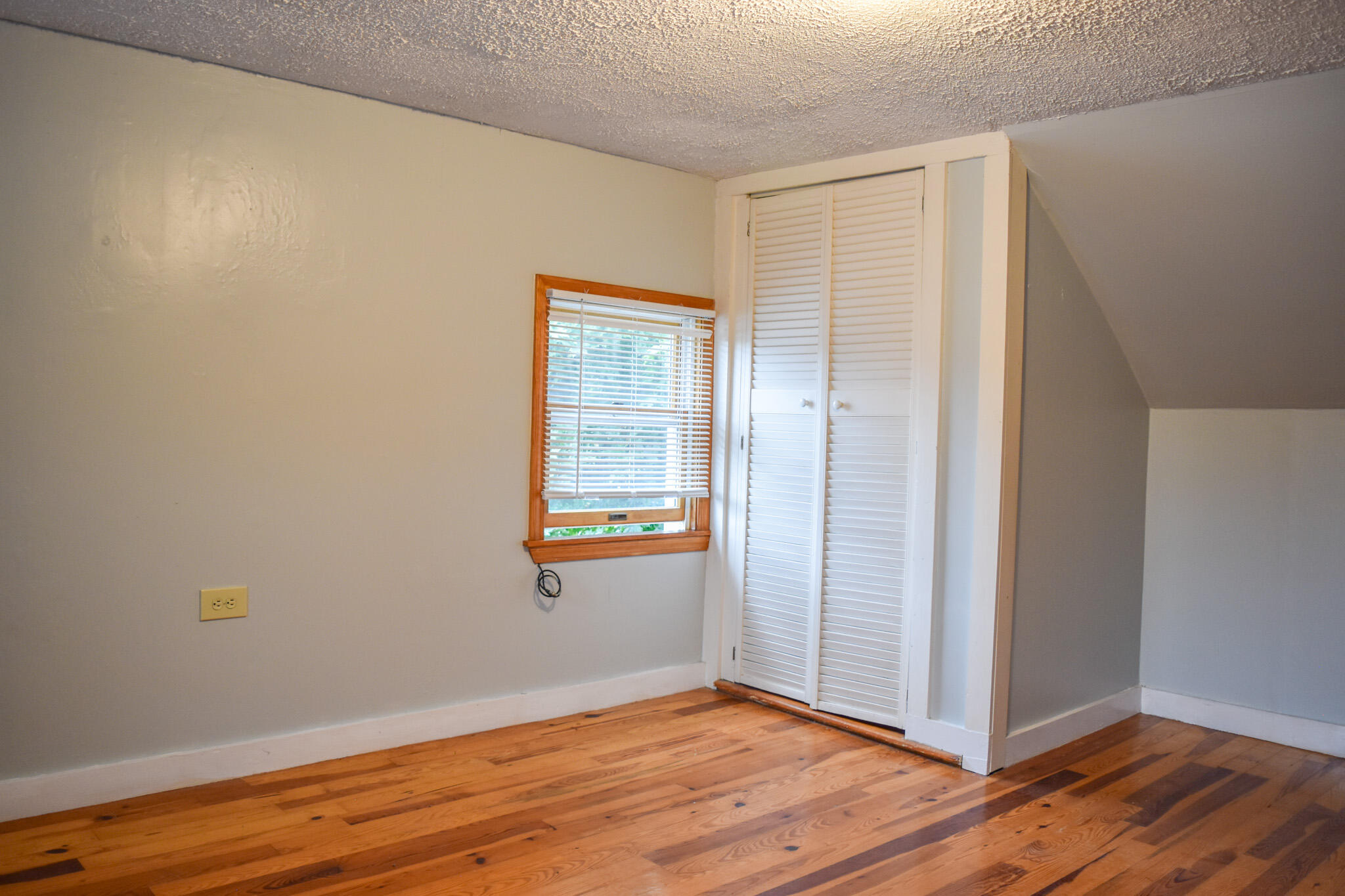 15 Hillcrest Street Augusta ME 04330