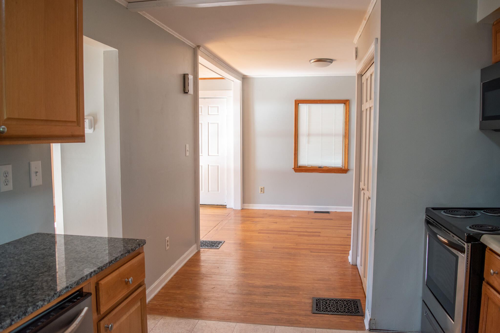 15 Hillcrest Street Augusta ME 04330