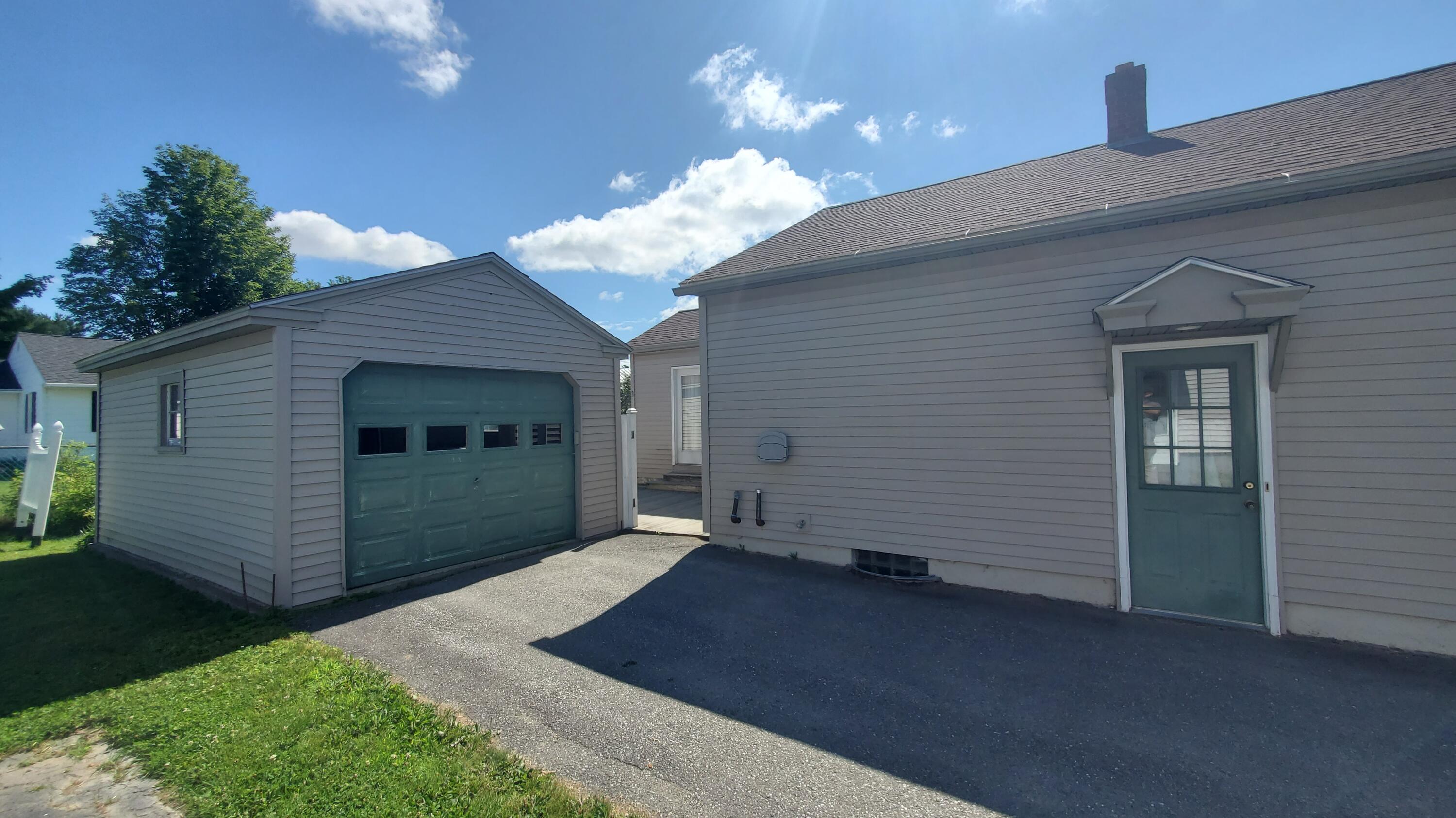 9 Wood Street Bangor ME 04401