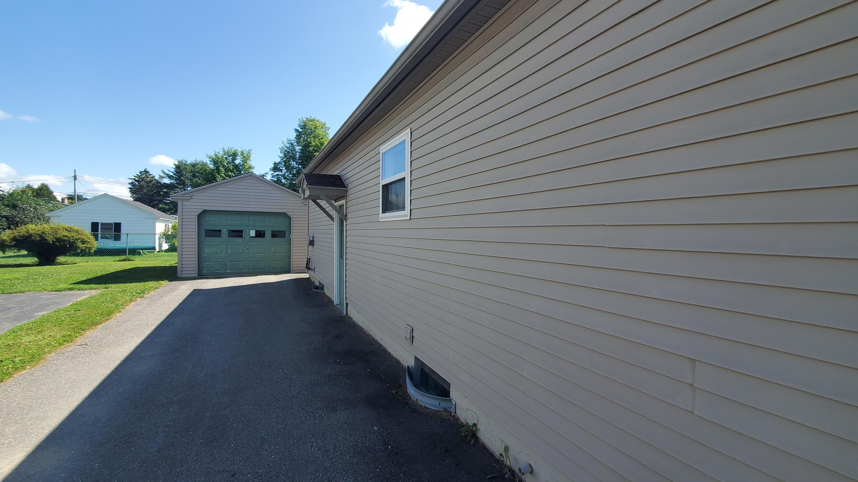 9 Wood Street Bangor ME 04401