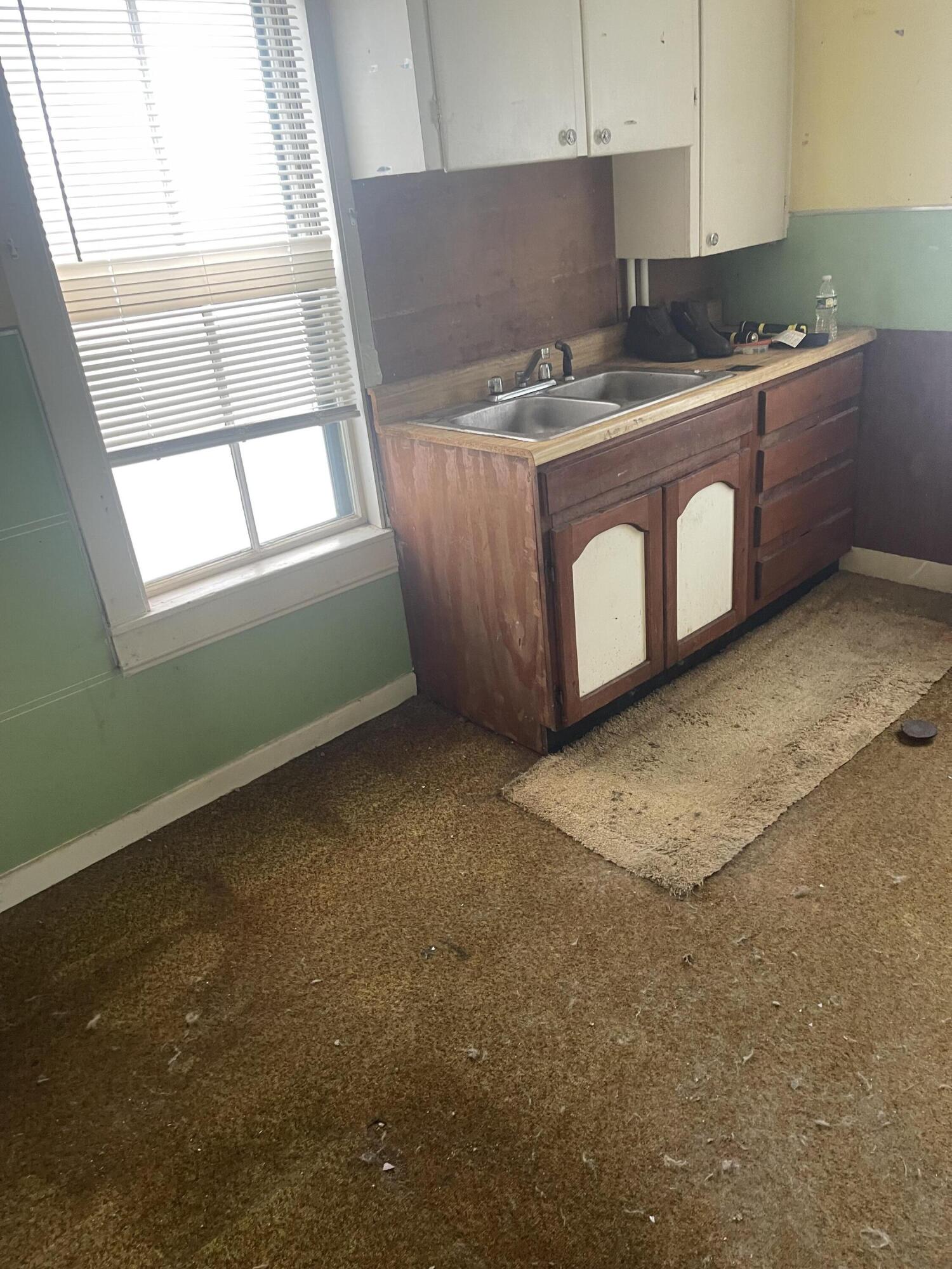 90 Oak Street Lewiston ME 04240