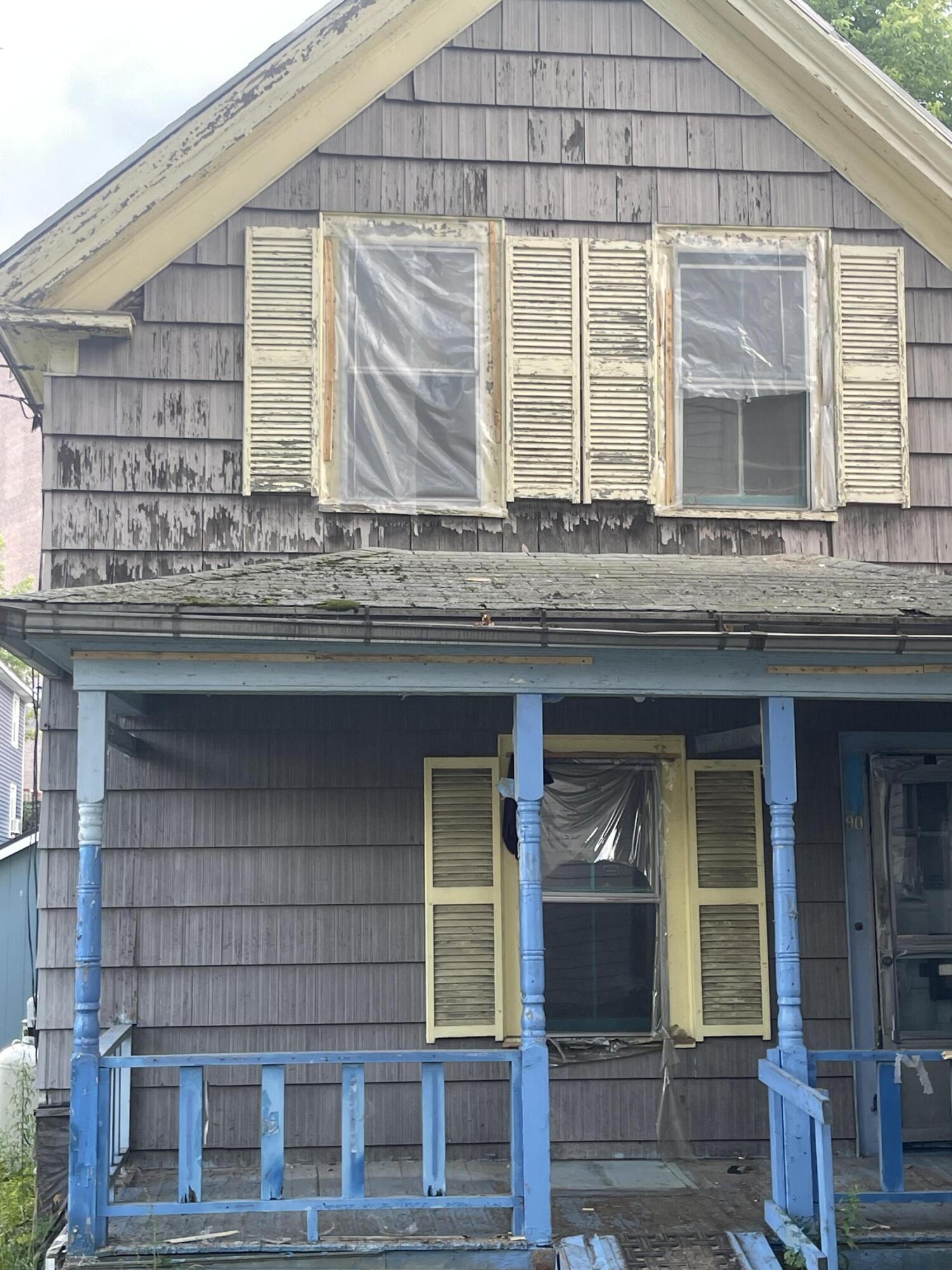 90 Oak Street Lewiston ME 04240