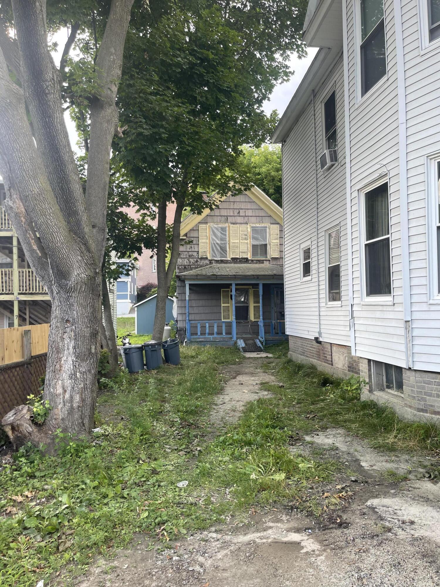 90 Oak Street Lewiston ME 04240