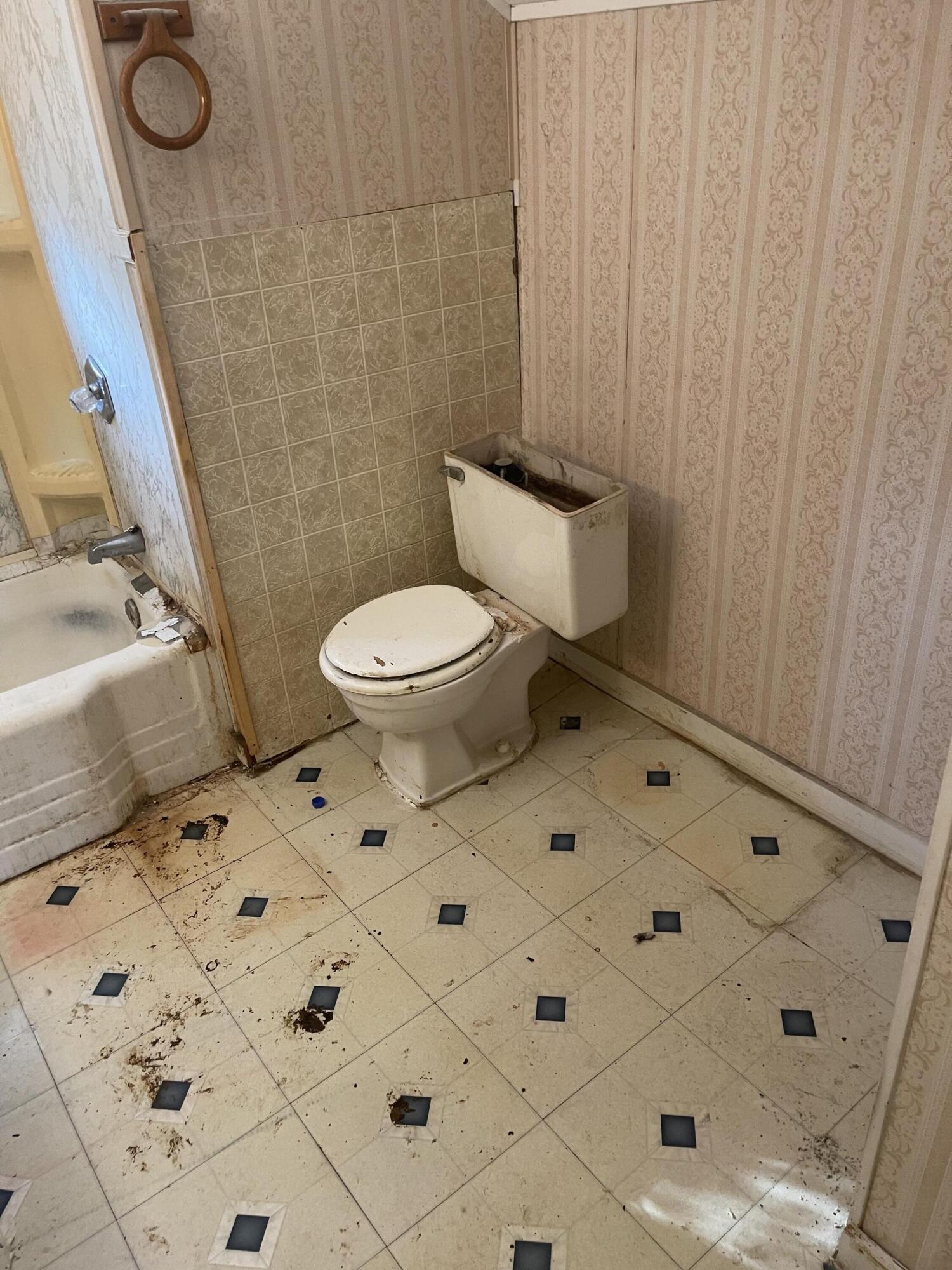 90 Oak Street Lewiston ME 04240