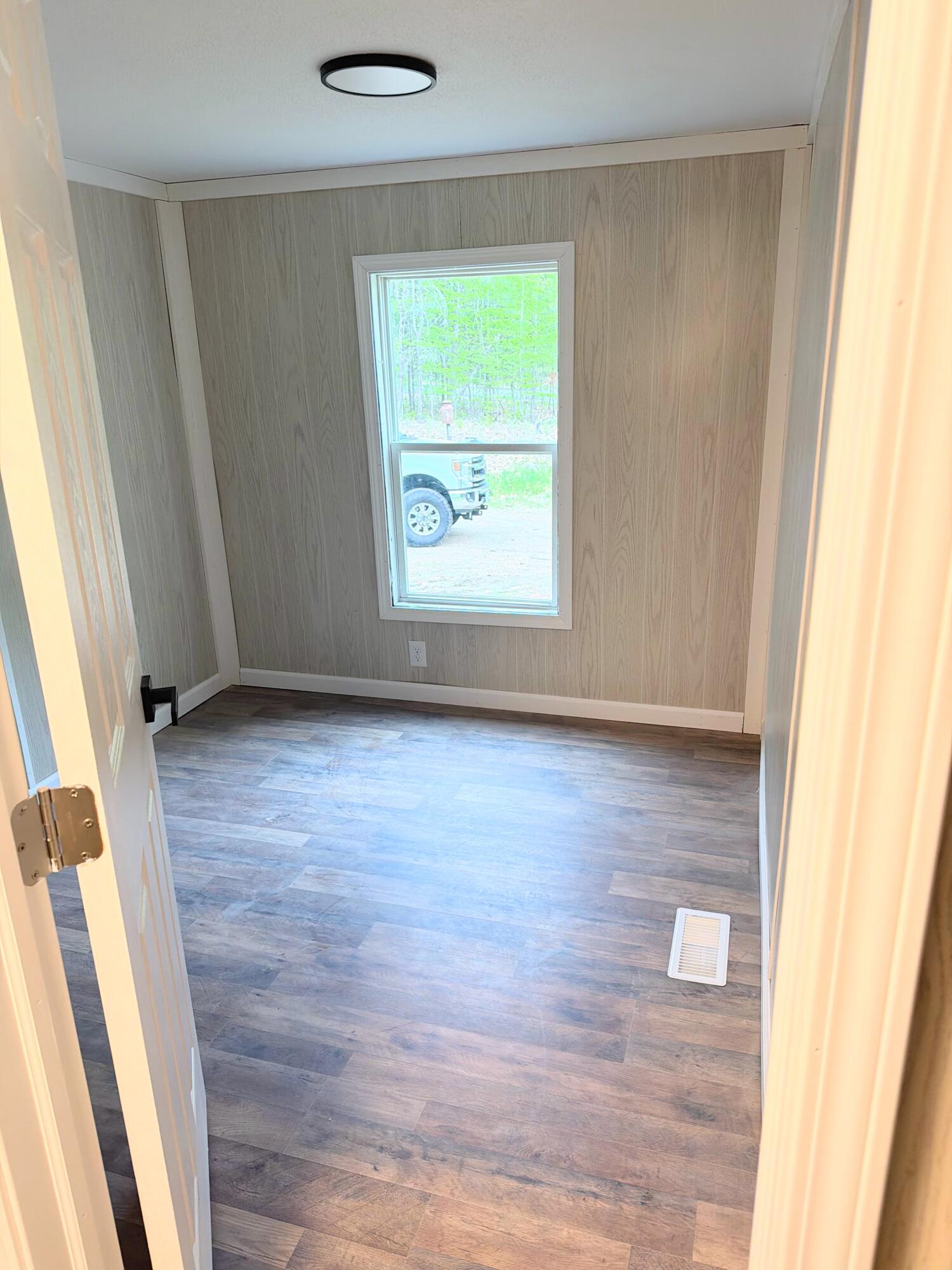232 Berry Road Wayne ME 04284