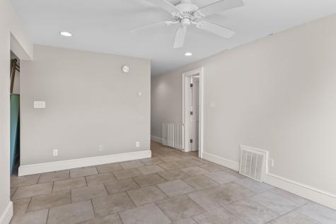 19 Hugh Avenue Hugh Avenue Harpswell ME 04003