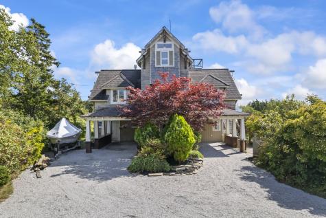 19 Hugh Avenue Hugh Avenue Harpswell ME 04003