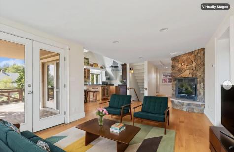 19 Hugh Avenue Hugh Avenue Harpswell ME 04003