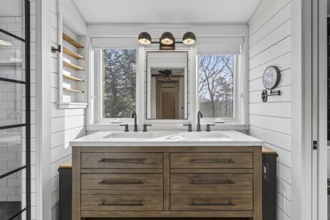 16 Rocky Hill Road Yarmouth ME 04096