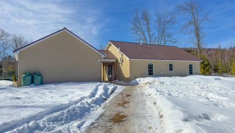 7 Silver Way Oxford ME 04270