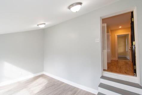 518 Turner Street Auburn ME 04210