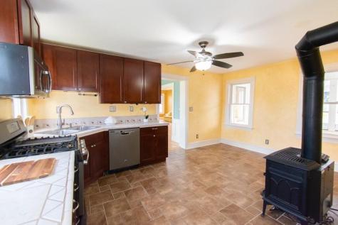 518 Turner Street Auburn ME 04210