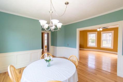518 Turner Street Auburn ME 04210